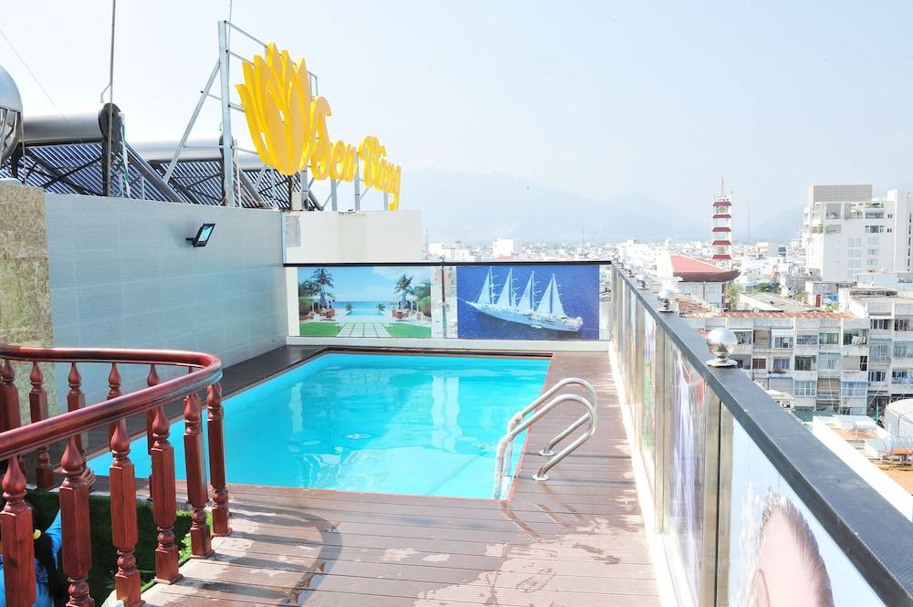 Sen Vang Luxury Hotel Nha Trang Exterior photo